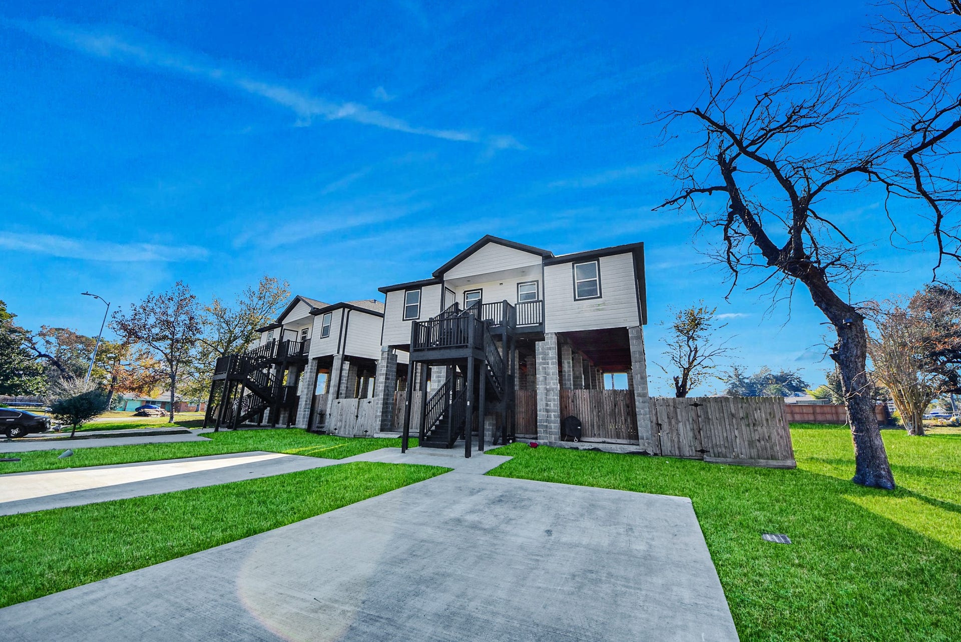 618 Maple Way, #A/B, Houston, TX 77015 618 Maple Way, #A/B, Houston, TX 77015