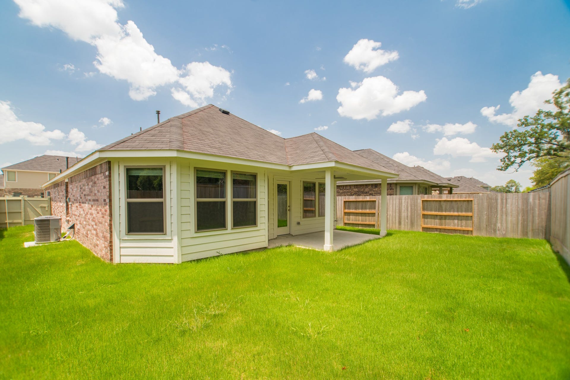 10696 Wild Chives, Conroe, TX 77385