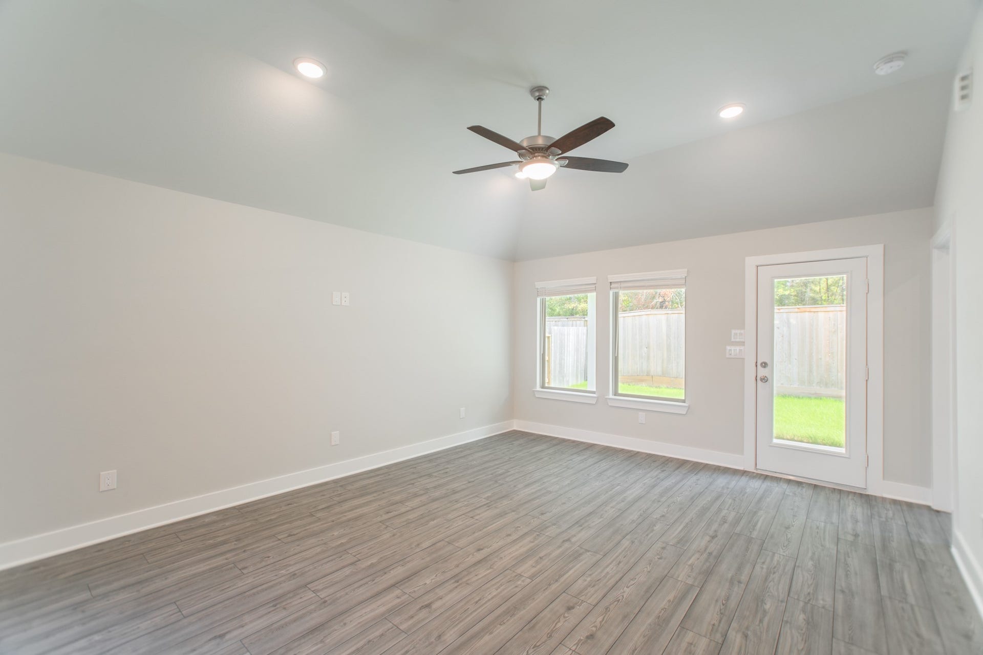 10696 Wild Chives, Conroe, TX 77385