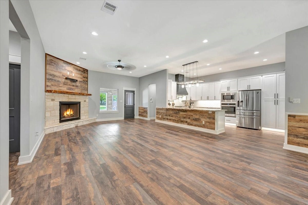 7214 Avenue L, Santa Fe, TX 77510