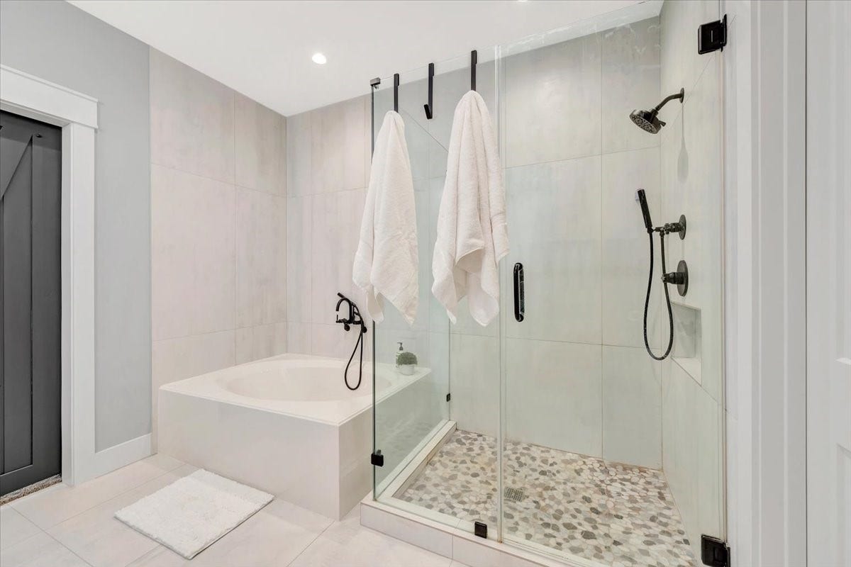 PRIMARY BATH HAS DOUBLE SINKS