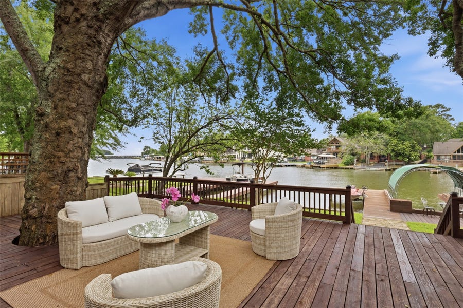 Property photo for 5046 Pleasure Lake Drive, Willis, TX