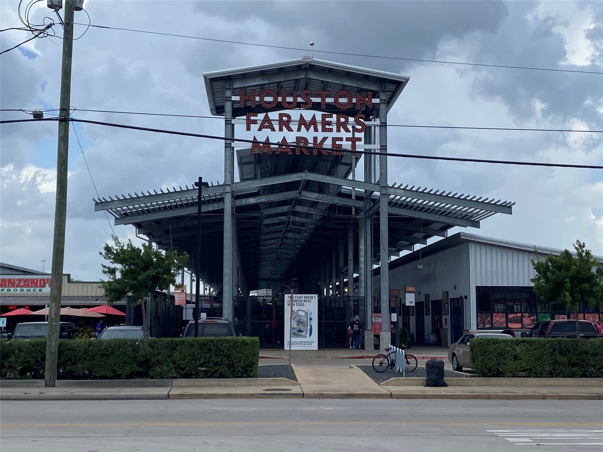 Nearby Farmers Market on Airline Drive.