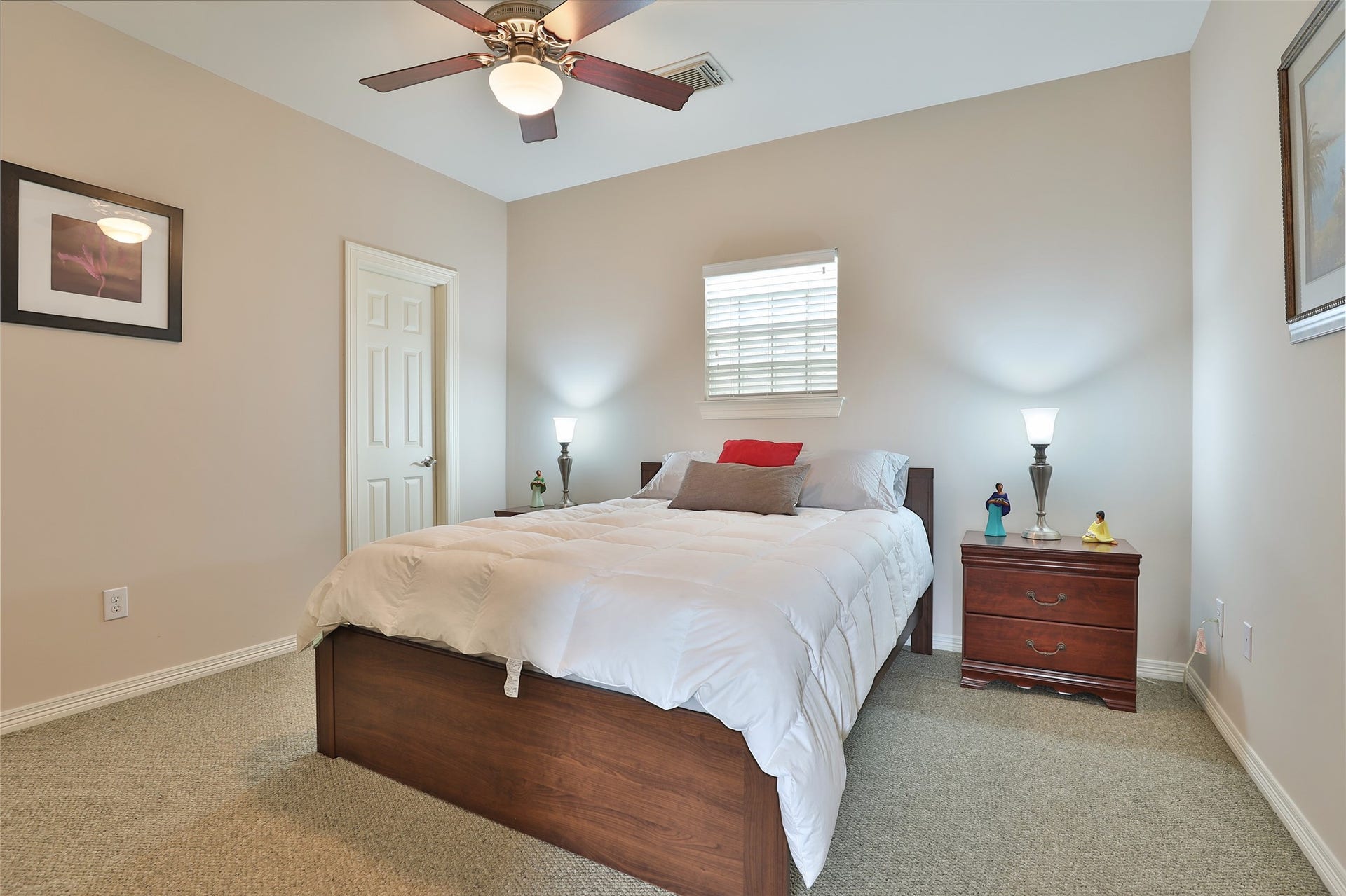 Third bedroom.