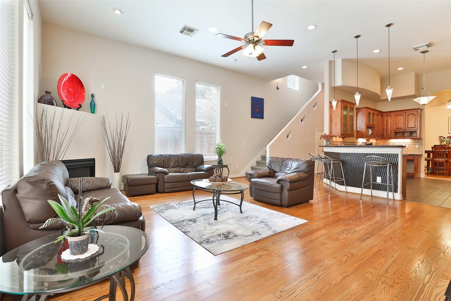 Property photo for 826 E 29th Street, Houston, TX