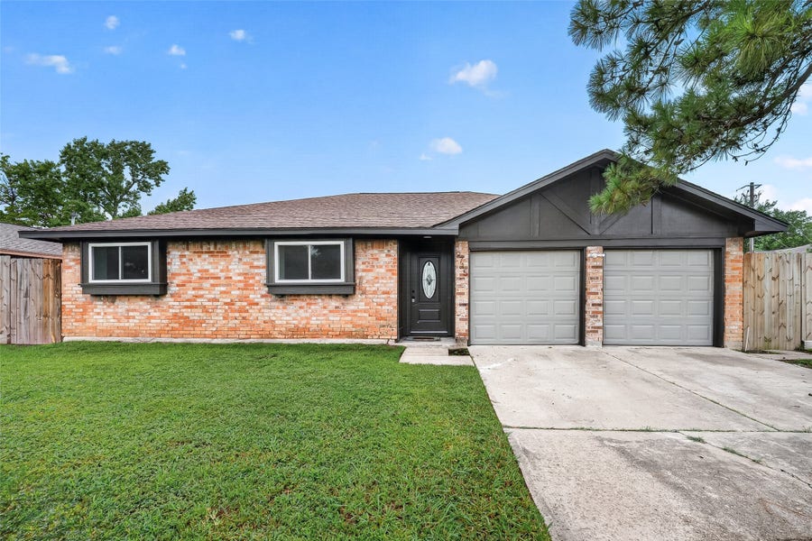 Property photo for 9715 Seeker Street, Houston, TX