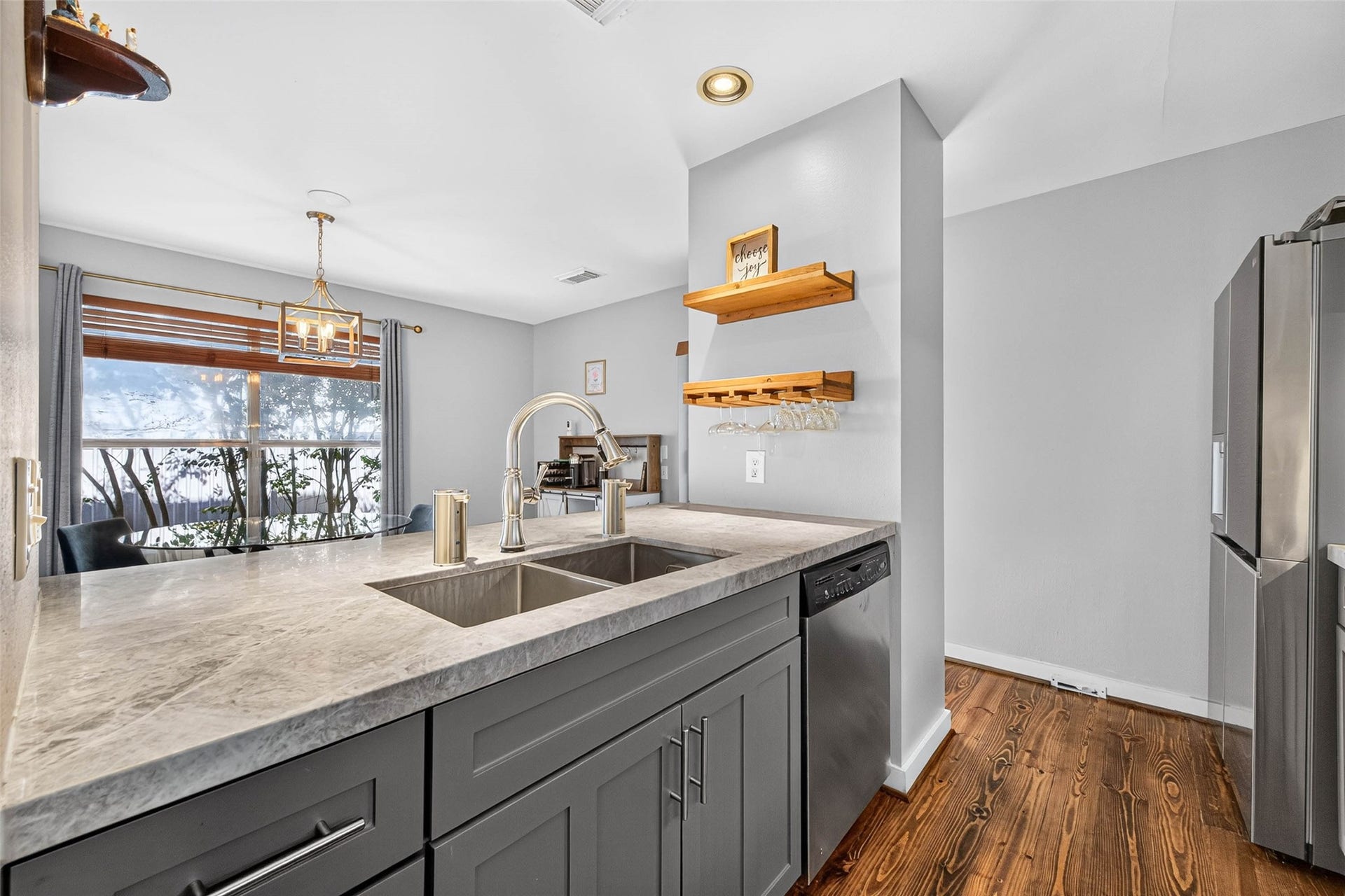 1223 Buckner Street, Houston, TX 77019 1223 Buckner Street, Houston, TX 77019