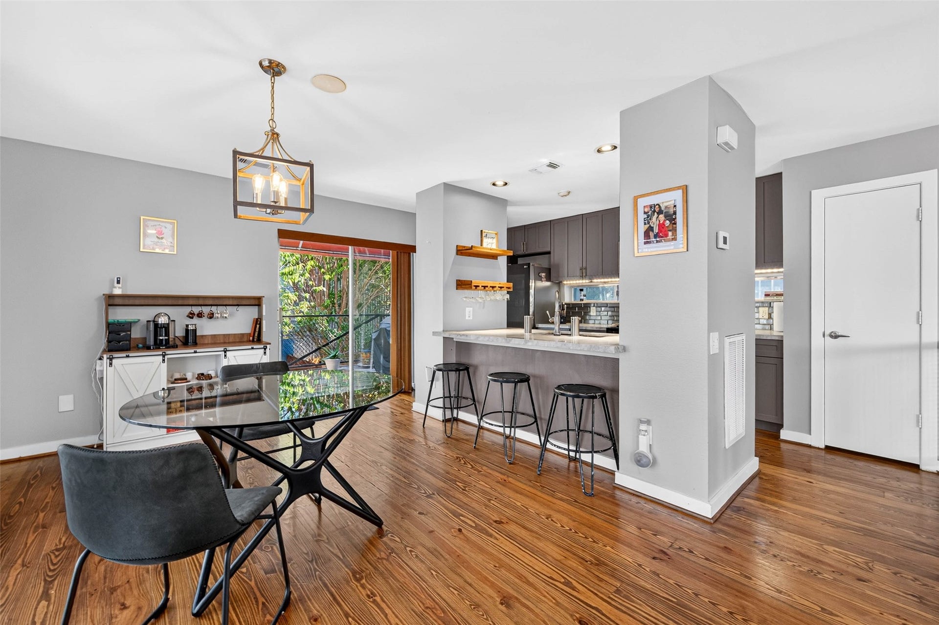 1223 Buckner Street, Houston, TX 77019 1223 Buckner Street, Houston, TX 77019