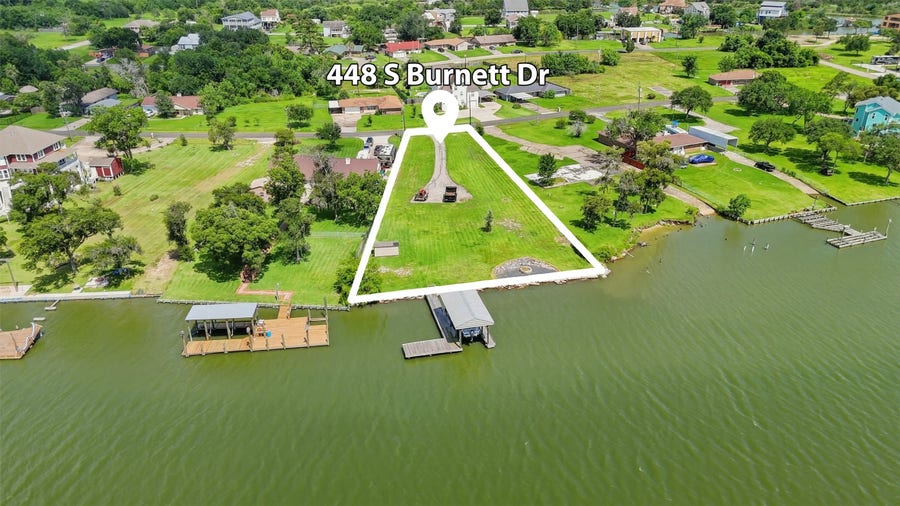 Property photo for 448 S Burnett Drive, Baytown, TX