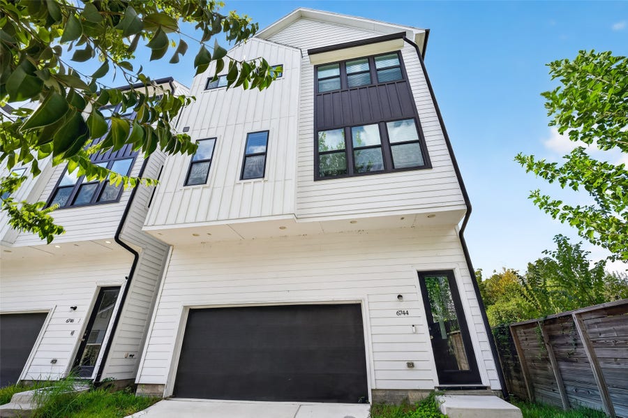 Property photo for 6744 Del Rio St, Houston, TX