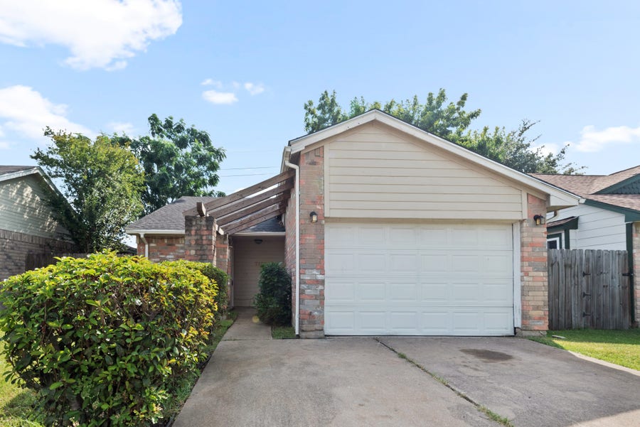 Property photo for 7121 Haven Creek Drive, Cypress, TX