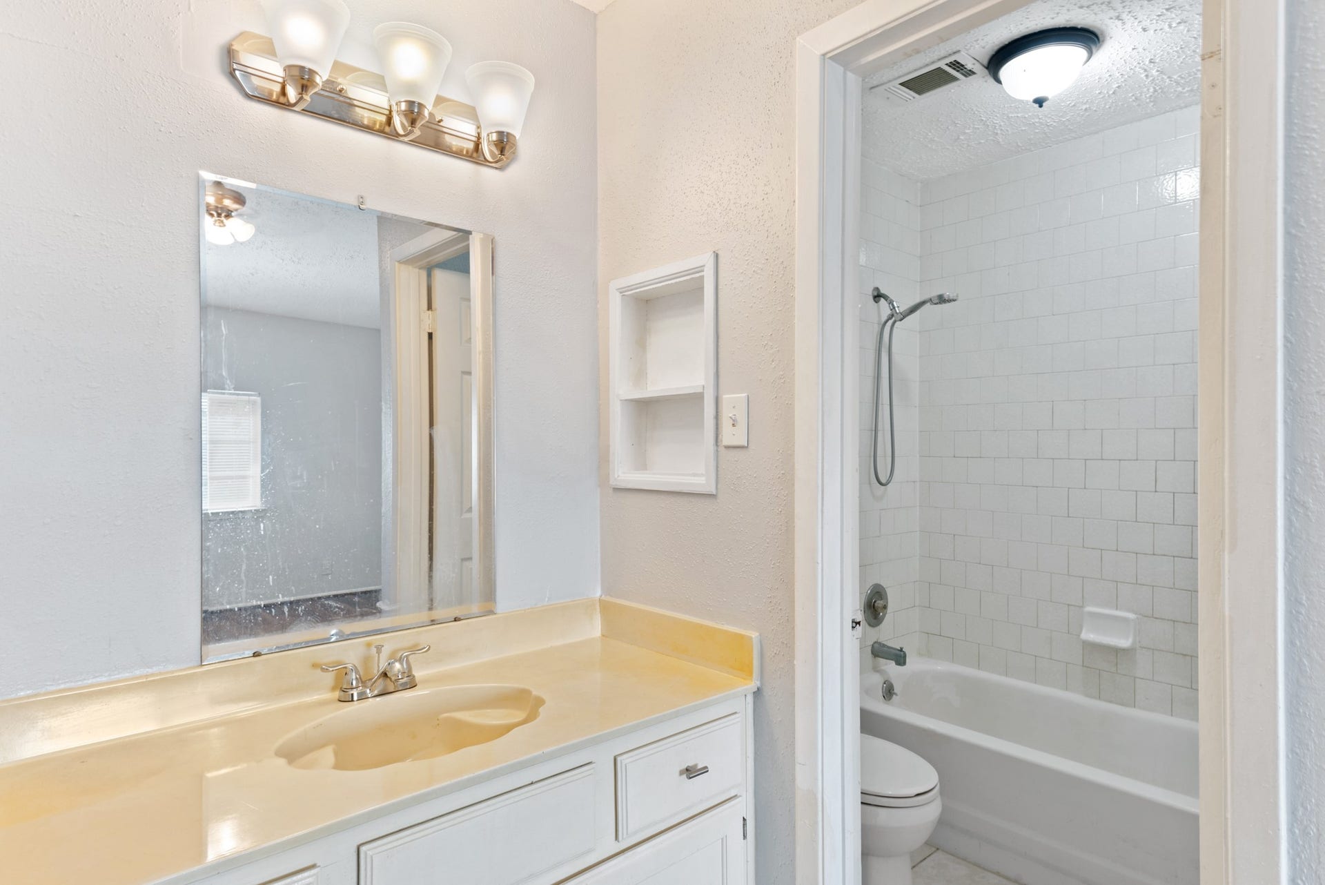 7121 Haven Creek Drive, Cypress, TX 77433 7121 Haven Creek Drive, Cypress, TX 77433