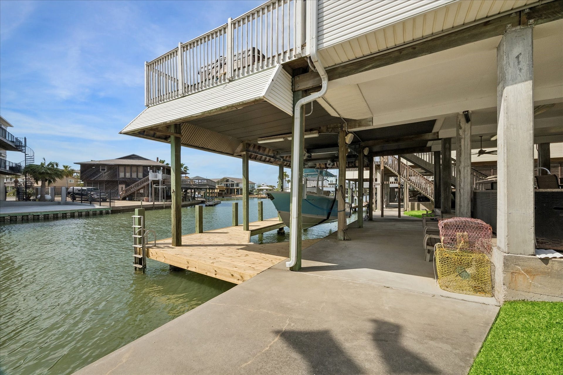 209 Bora Bora Drive, Tiki Island, TX 77554 209 Bora Bora Drive, Tiki Island, TX 77554
