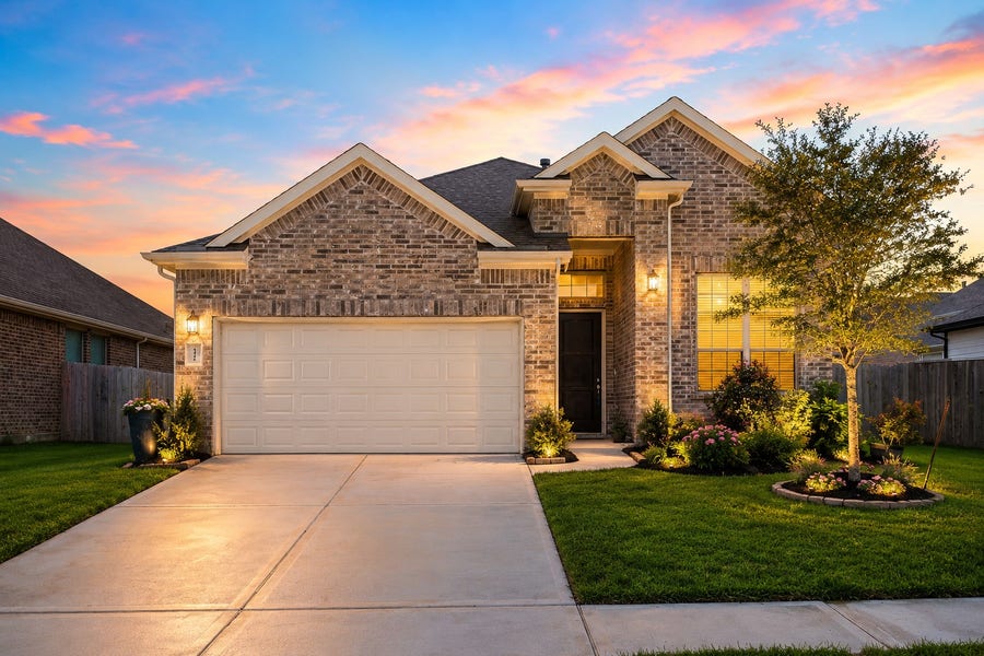 Property photo for 8422 Bay Orchard Drive, Baytown, TX