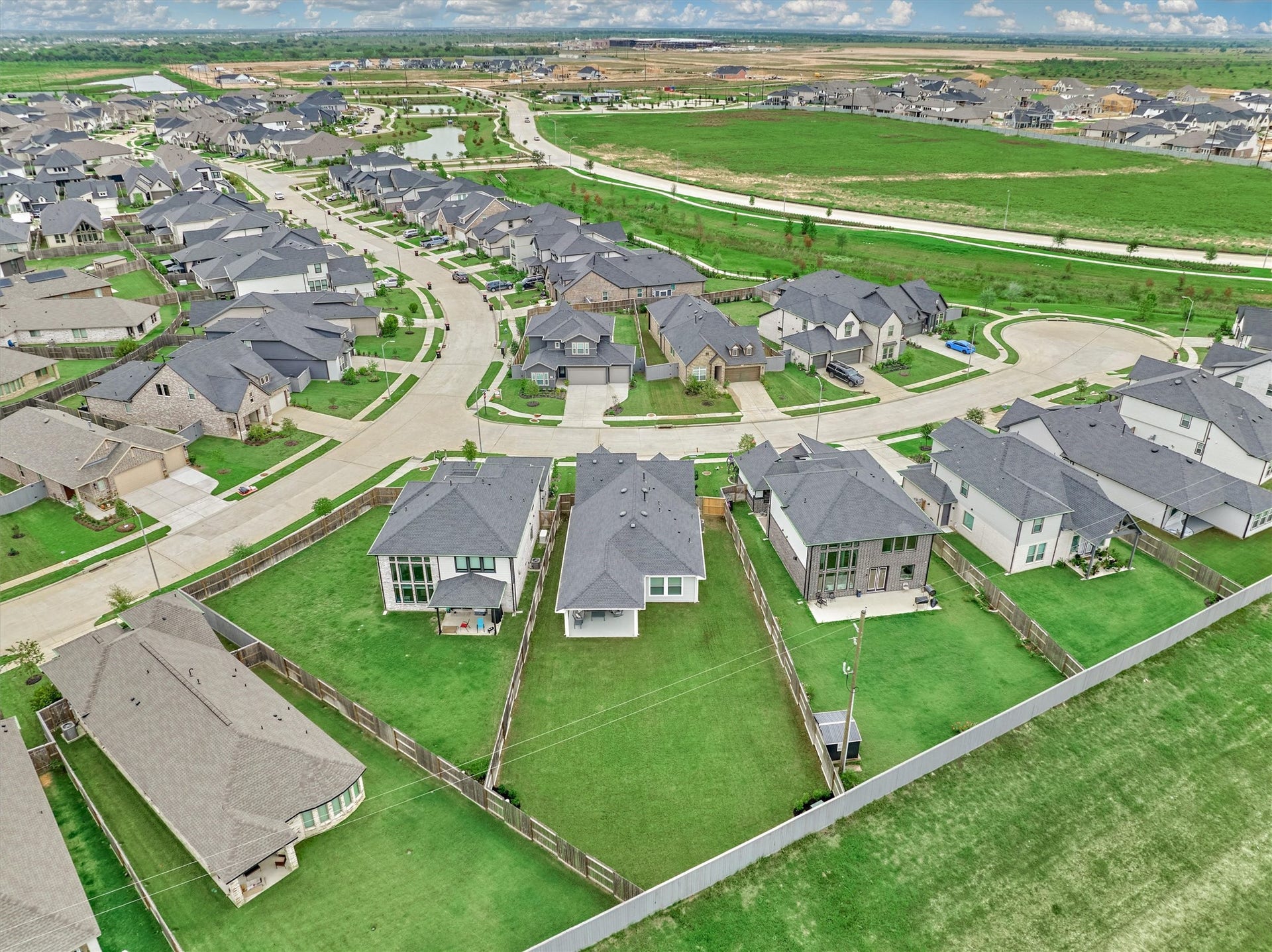 Quiet cul-de-sac lot in an established section of Jubilee just a short walk to the Joy Hub amenity center, nearby parks, new daycare opening soon, and future elementary school site!