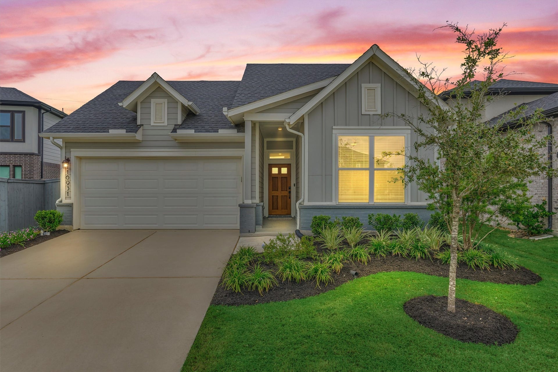 WOW! David Weekley Penmark Plan, loaded with upgrades, sits on a MASSIVE, PRIVATE lot in Jubilee! Lightly lived in and ready to welcome new owners!