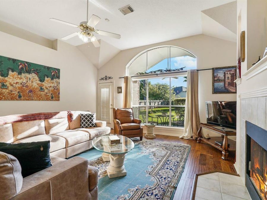 Property photo for 25710 Bearborough Drive, Spring, TX