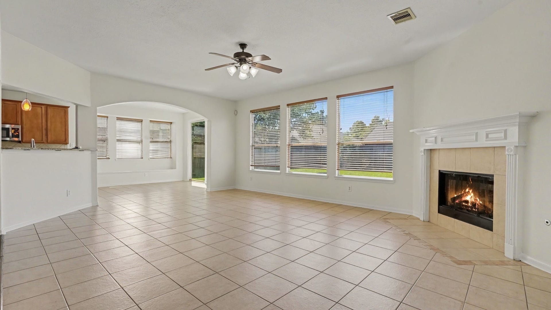 13711 Brighton Park Drive, Houston, TX 77044 13711 Brighton Park Drive, Houston, TX 77044