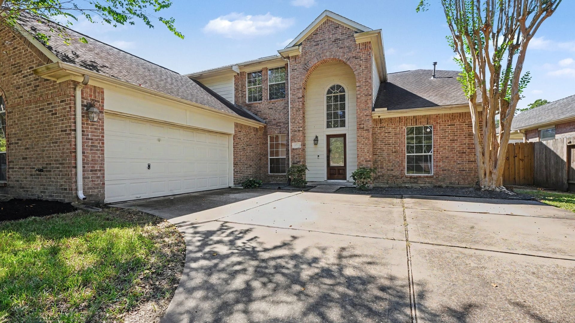 13711 Brighton Park Drive, Houston, TX 77044 13711 Brighton Park Drive, Houston, TX 77044