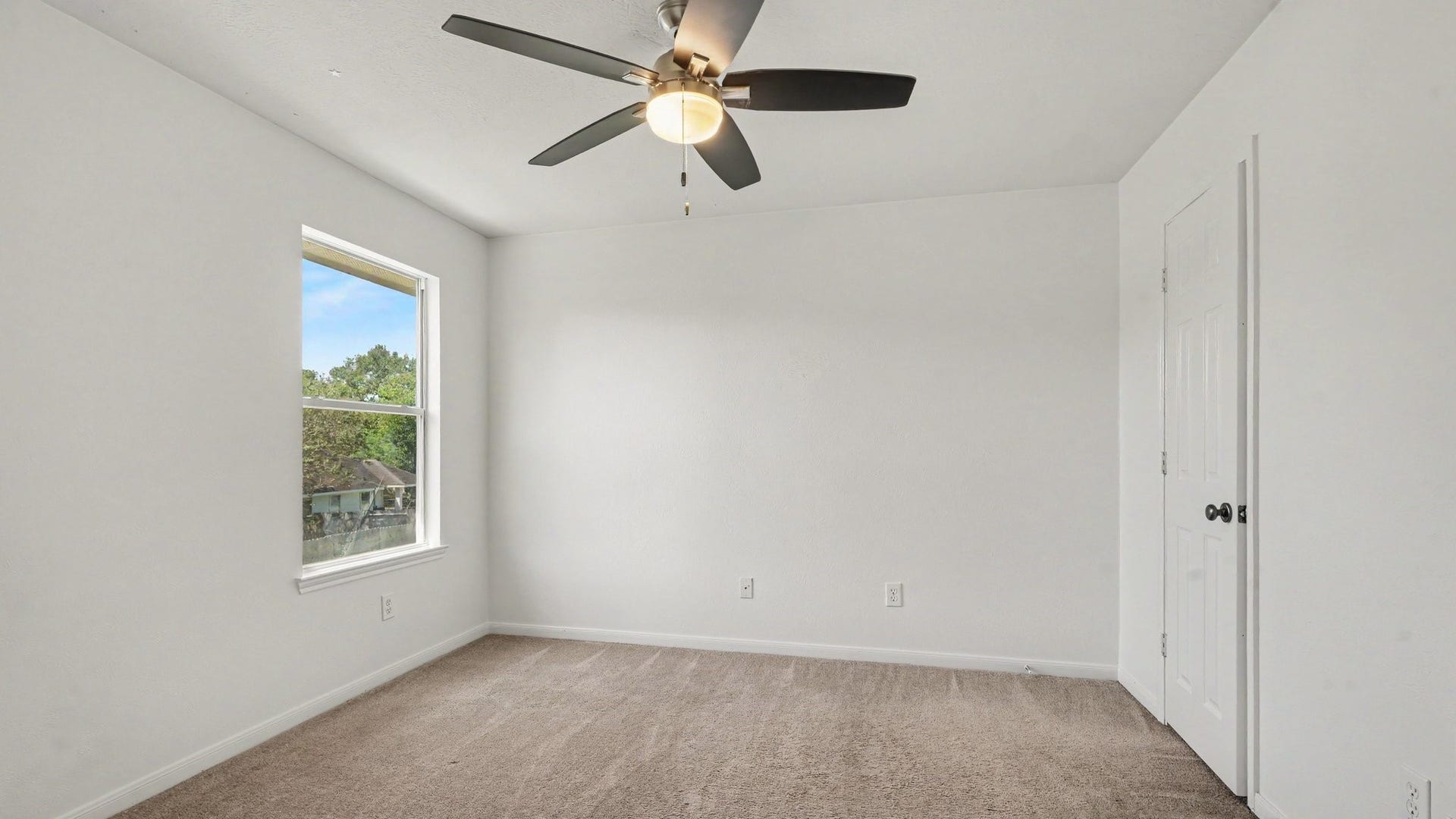 13711 Brighton Park Drive, Houston, TX 77044 13711 Brighton Park Drive, Houston, TX 77044