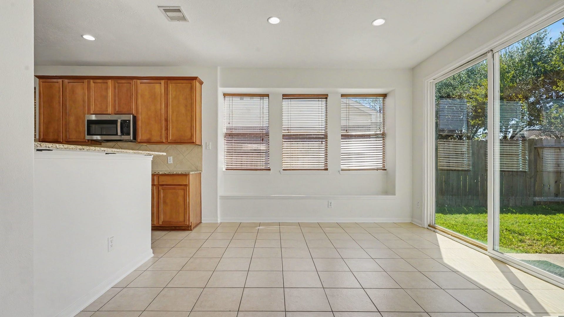 13711 Brighton Park Drive, Houston, TX 77044 13711 Brighton Park Drive, Houston, TX 77044