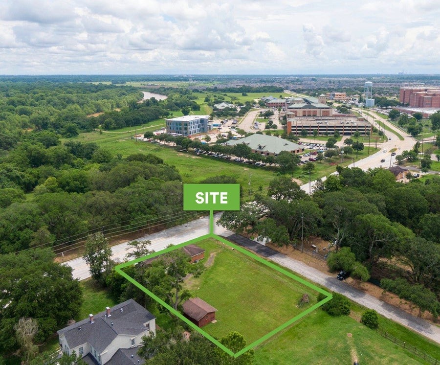 Property photo for 912 Richmond Parkway, Richmond, TX