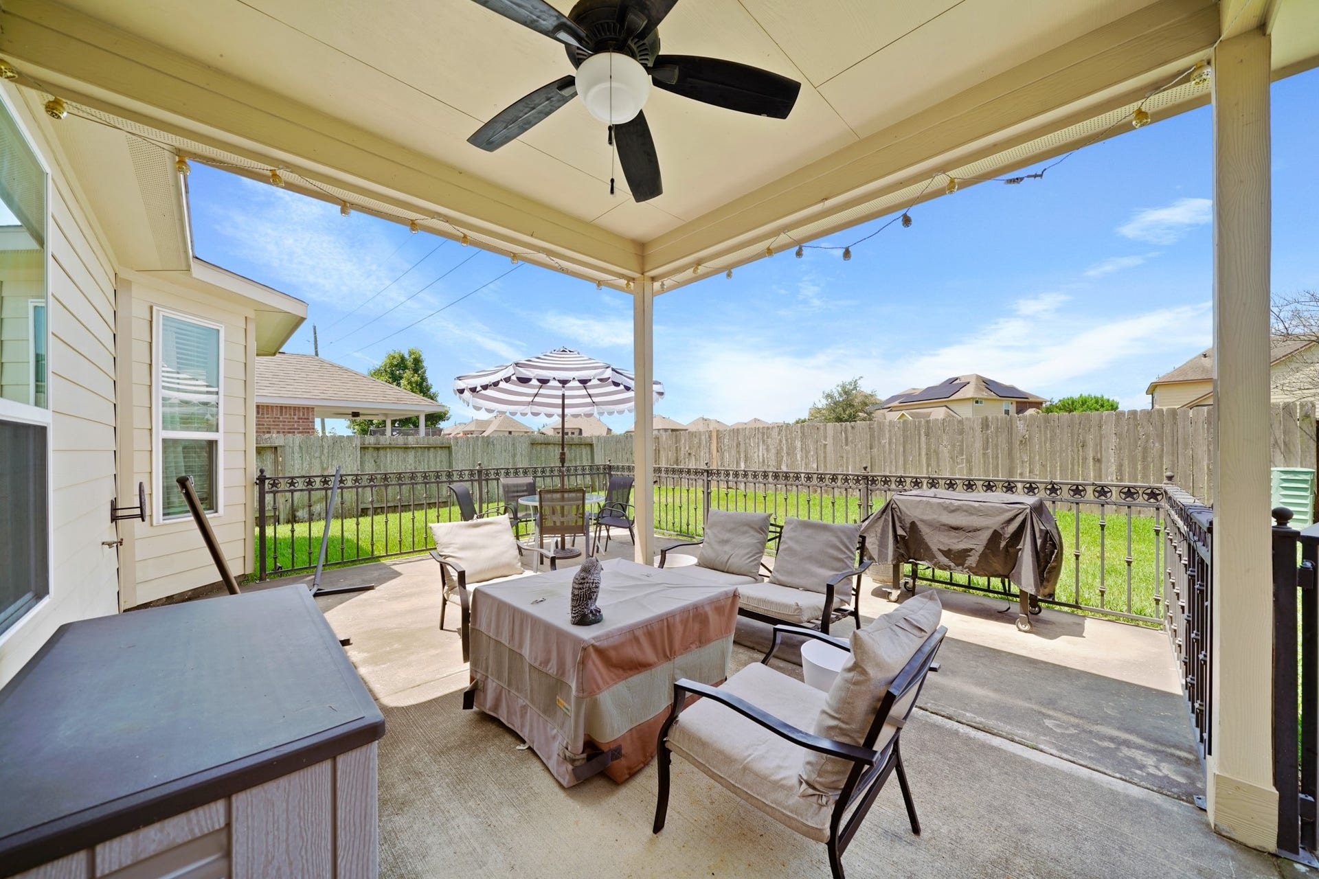 9957 Spring Rock Lane, Brookshire, TX 77423 9957 Spring Rock Lane, Brookshire, TX 77423