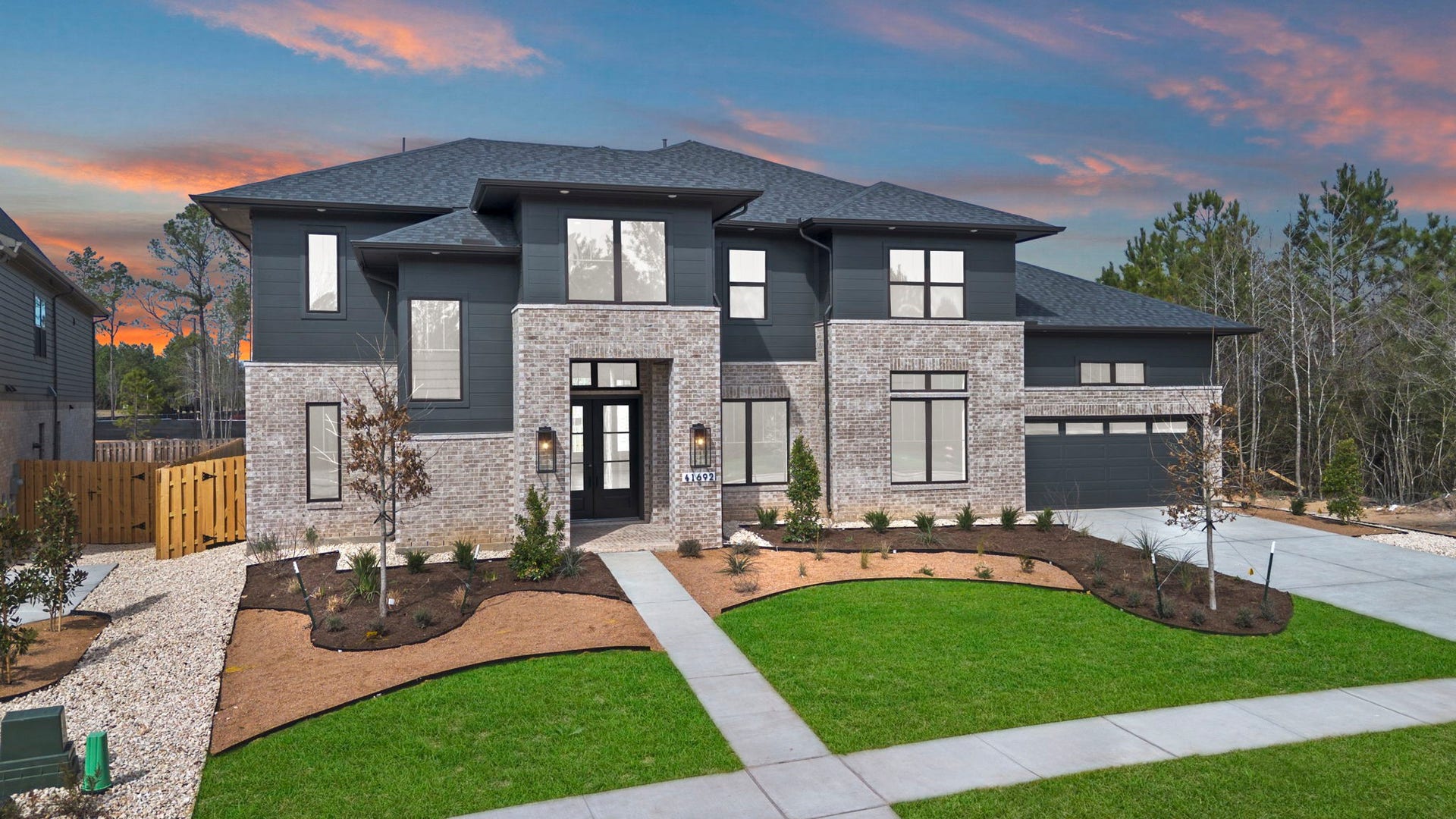 41692 Wendele Way, Montgomery, TX 77316 The Messina by Fedrick Harris. Modern architecture, clean lines and curb appeal. No back neighbors.