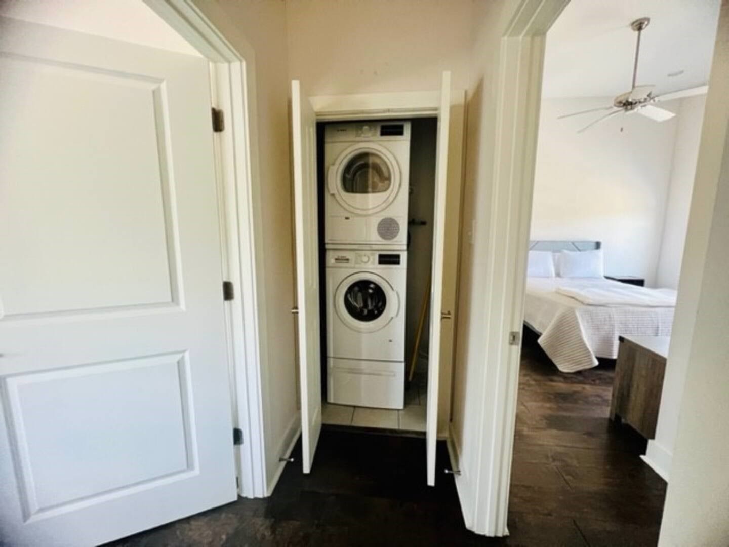 1518 Tarley Street, Houston, TX 77009 1518 Tarley Street, Houston, TX 77009