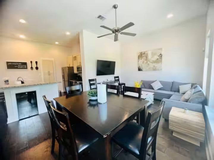 1518 Tarley Street, Houston, TX 77009 1518 Tarley Street, Houston, TX 77009