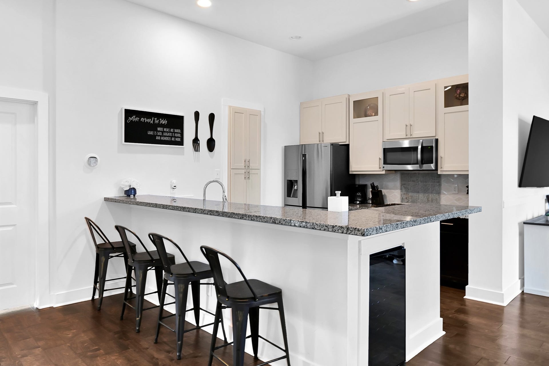 1518 Tarley Street, Houston, TX 77009 1518 Tarley Street, Houston, TX 77009