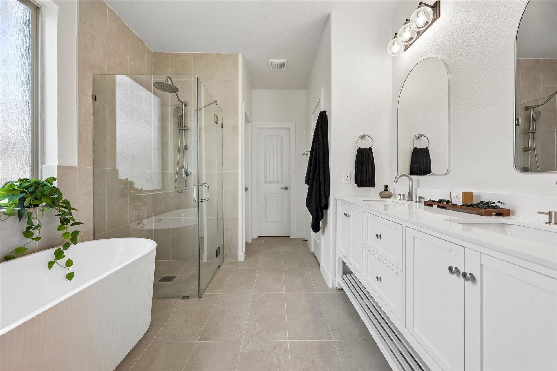 16603 Radiant Lilac Trail, Cypress, TX 77433 16603 Radiant Lilac Trail, Cypress, TX 77433