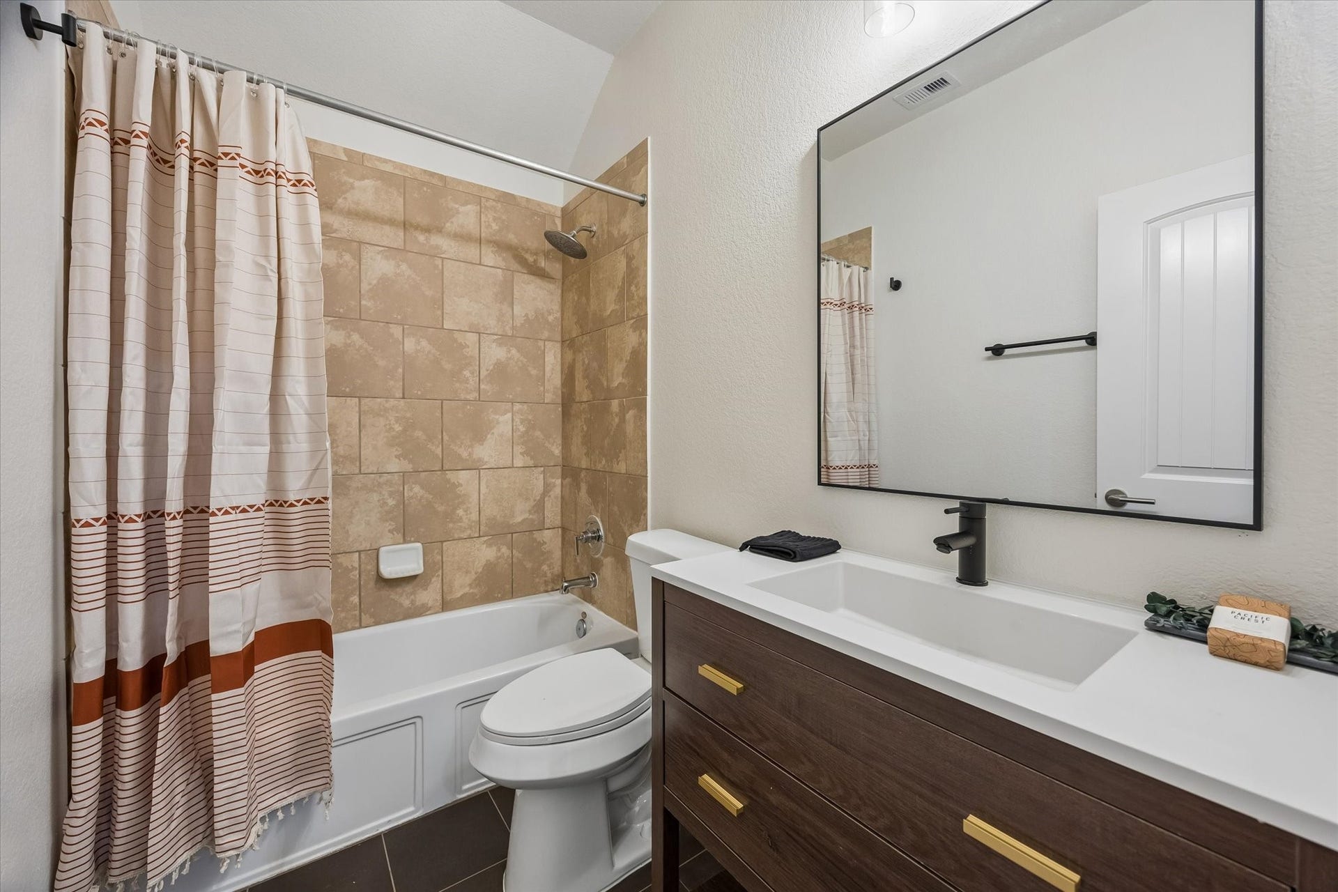16603 Radiant Lilac Trail, Cypress, TX 77433 Secondary Bathroom 2