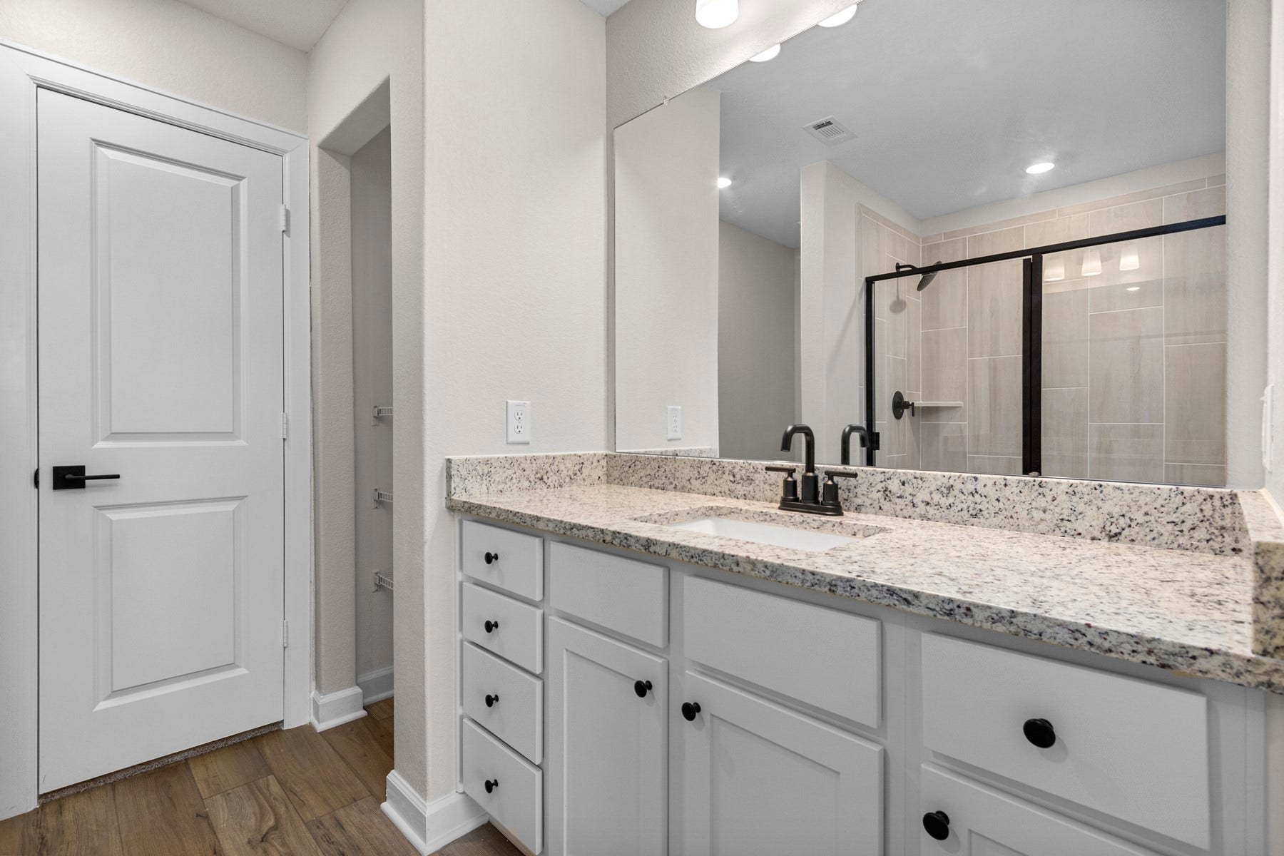 10807 Hickory Lane, Beasley, TX 77417 10807 Hickory Lane, Beasley, TX 77417