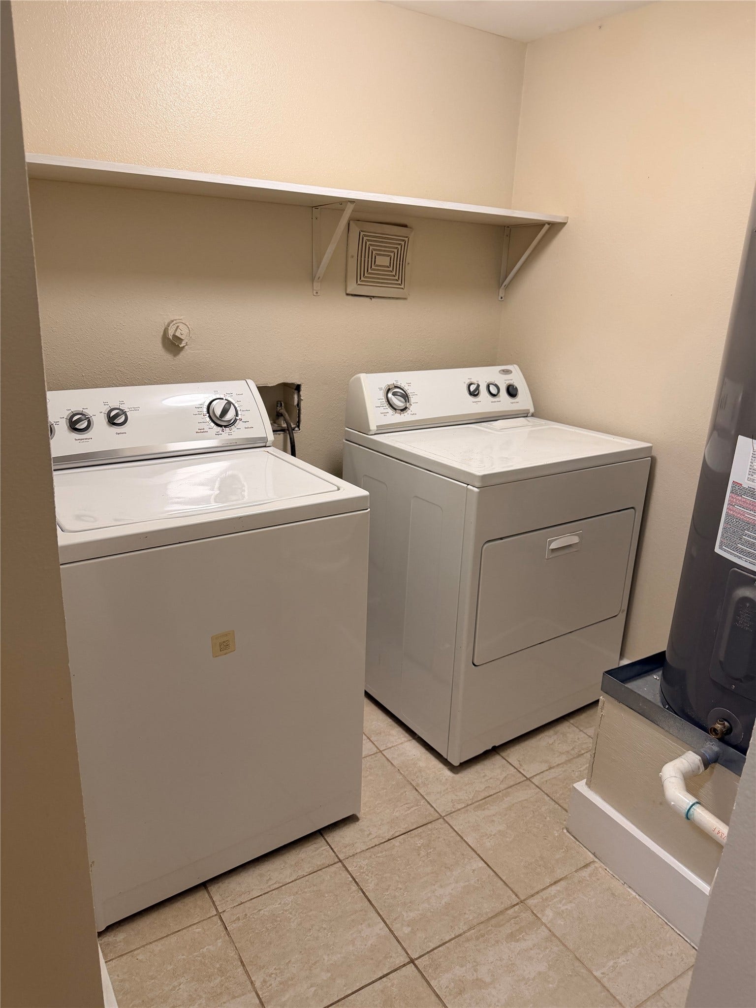 621 21st Street, #303, Galveston, TX 77550 621 21st Street, #303, Galveston, TX 77550