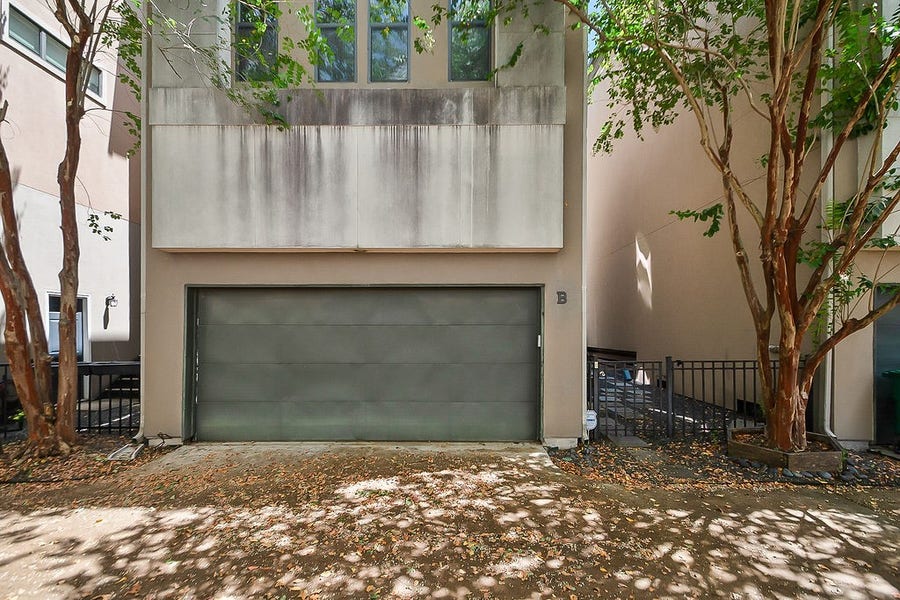Property photo for 1121 W 17th Street, #B, Houston, TX