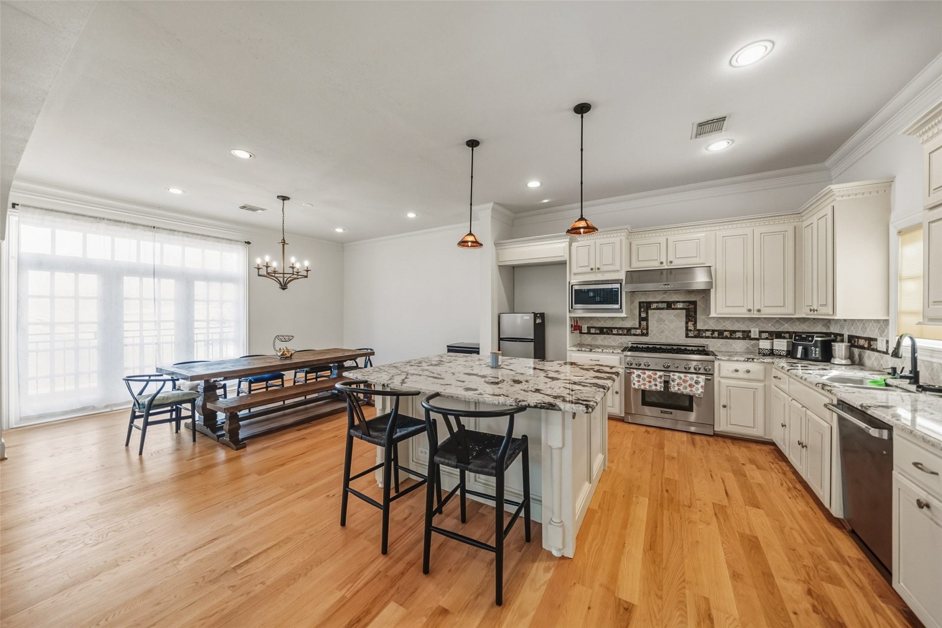 1302 Antoine Drive, #A, Houston, TX 77055