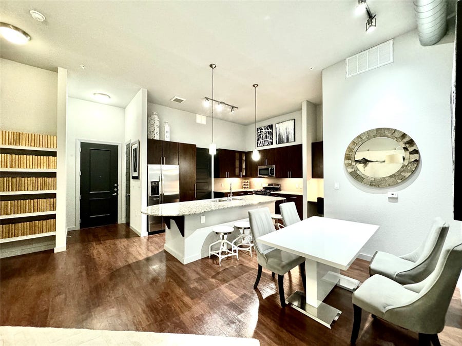 Property photo for 2525 Mccue st Road, #301, Houston, TX