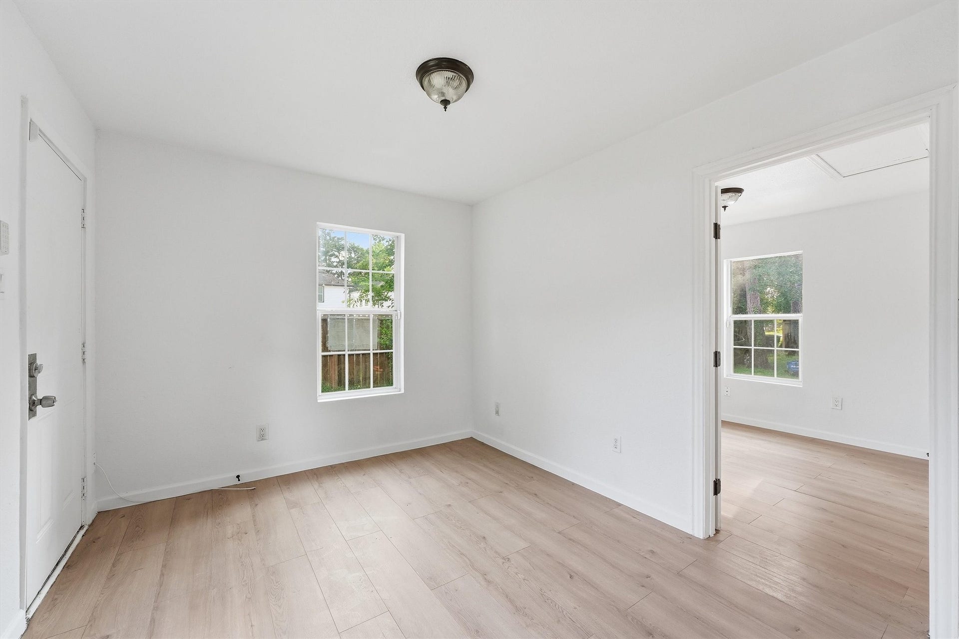 8038 Record Street, Houston, TX 77028