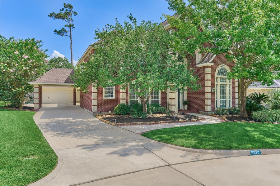 Property photo for 6610 Glenhill Drive, Spring, TX