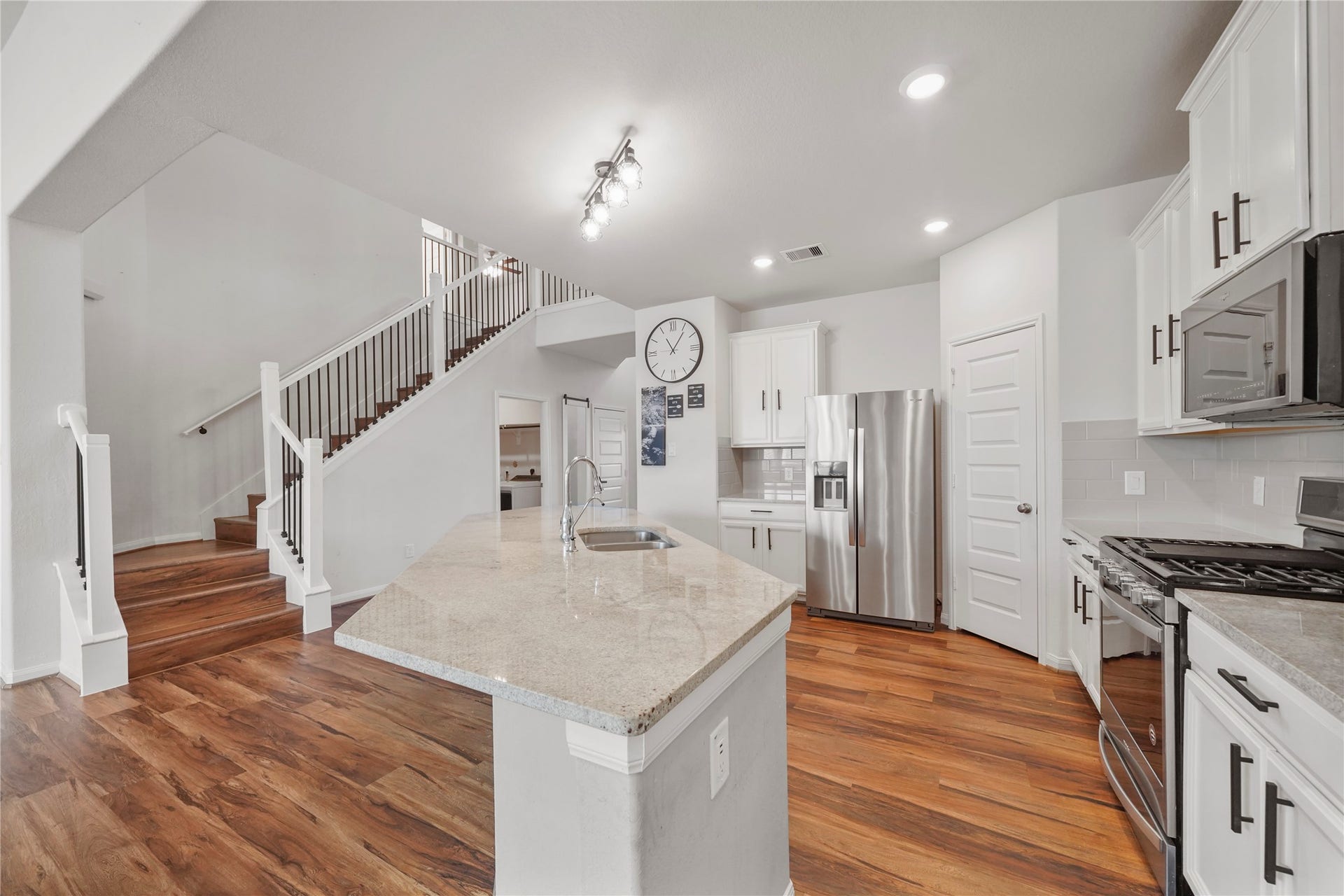 3314 Dry Creek Drive, Missouri City, TX 77459 3314 Dry Creek Drive, Missouri City, TX 77459