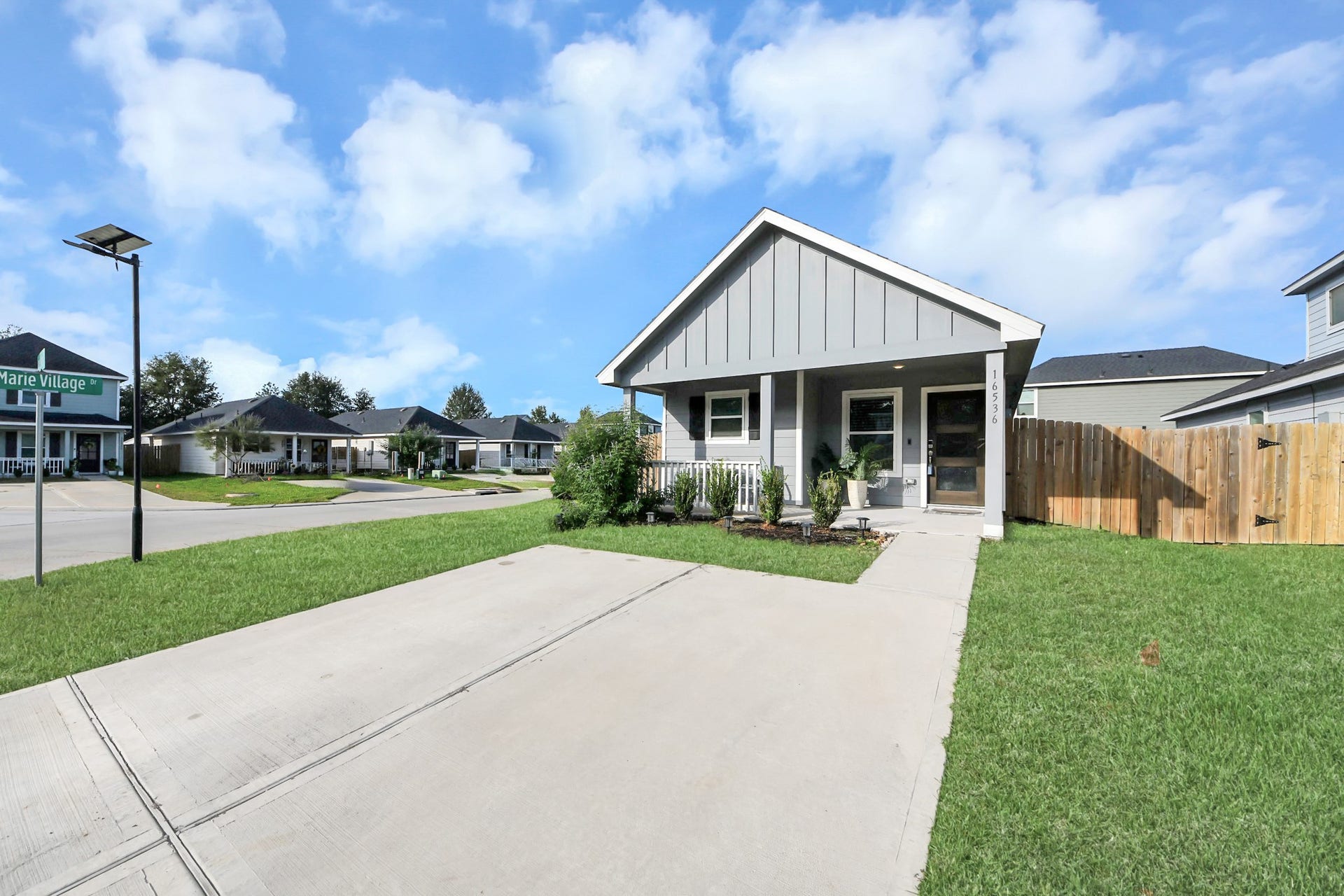 16536 Jasmine Marie Place, Conroe, TX 77306 16536 Jasmine Marie Place, Conroe, TX 77306