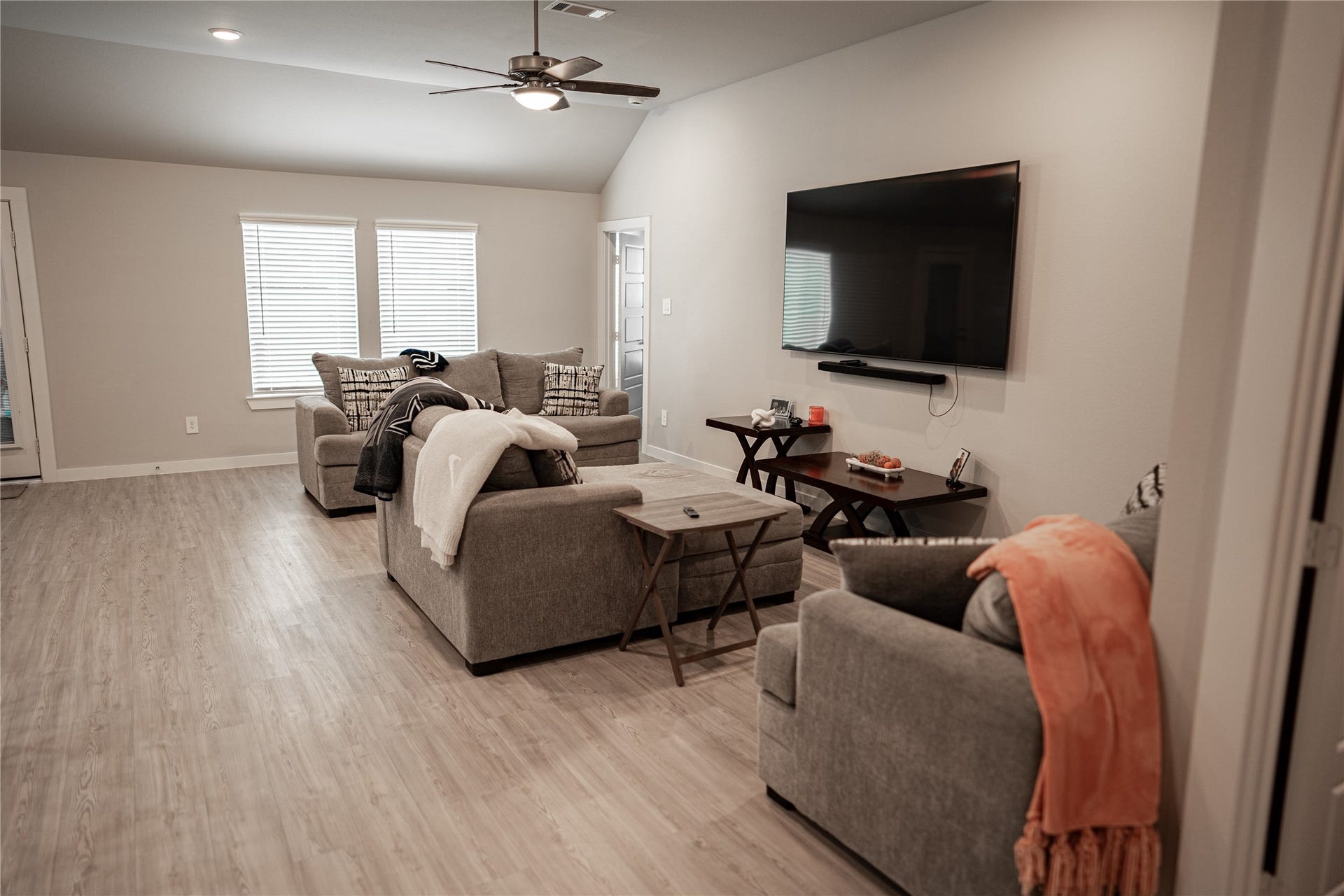 22126 Oakland Meadows Lane, New Caney, TX 77357 Living Area