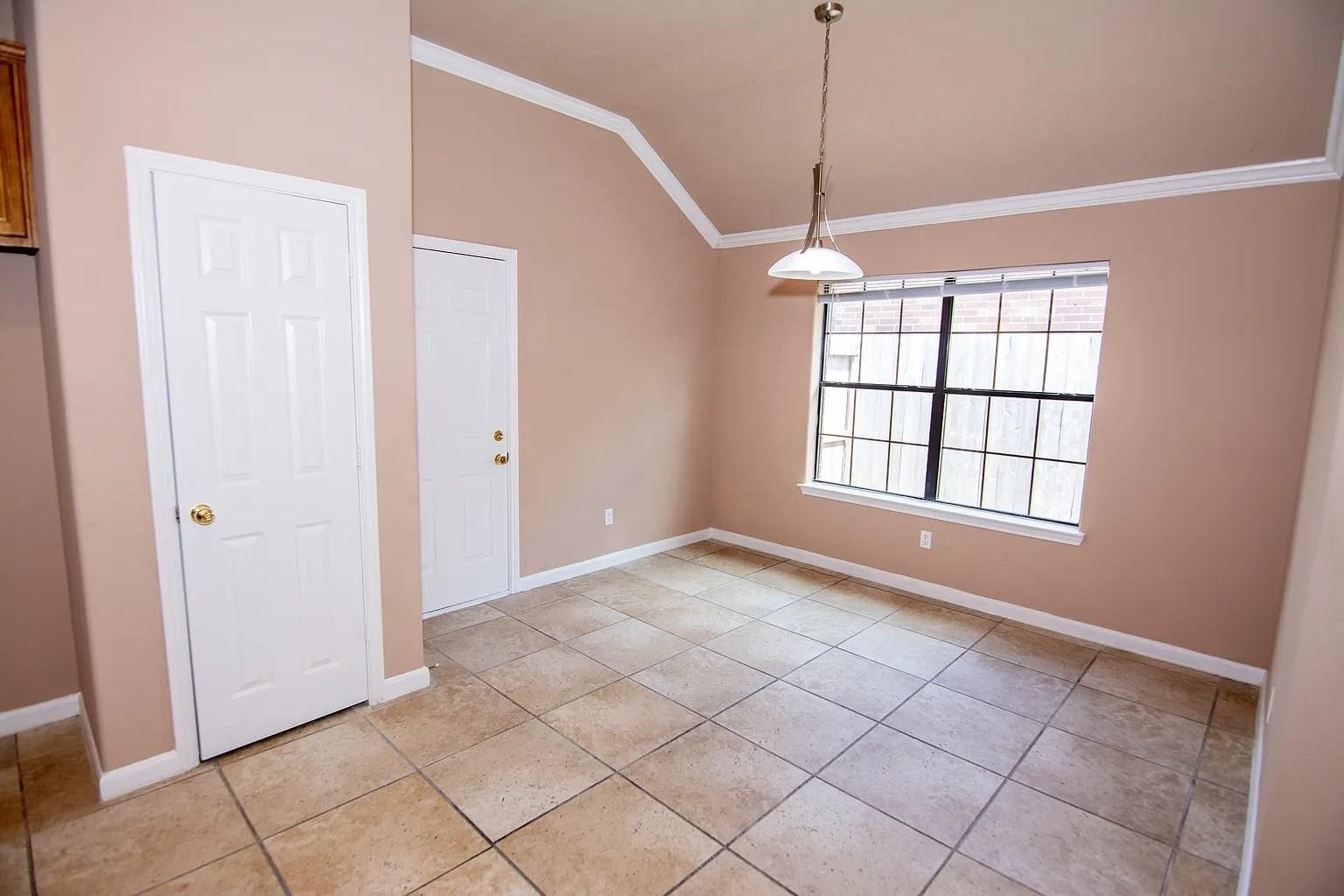 15719 Edo Circle, Houston, TX 77083 15719 Edo Circle, Houston, TX 77083