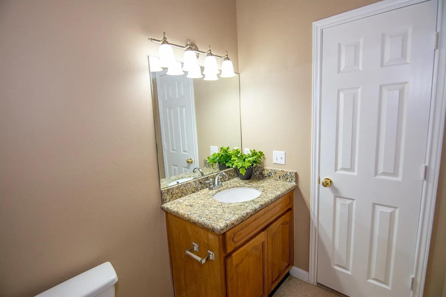 15719 Edo Circle, Houston, TX 77083 15719 Edo Circle, Houston, TX 77083