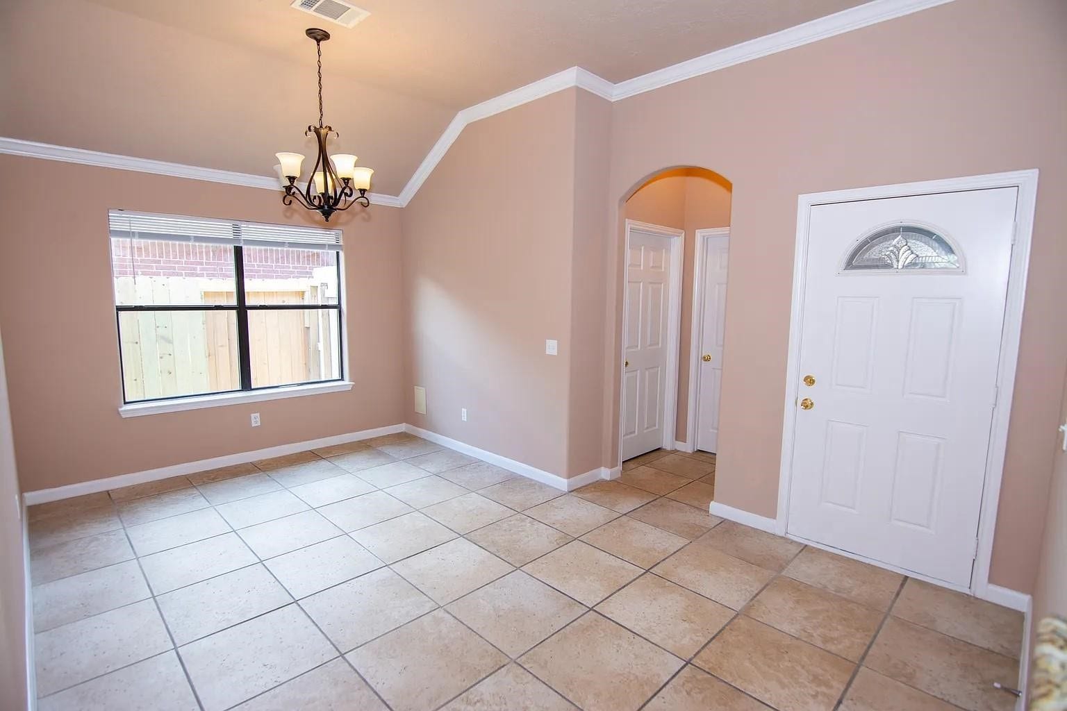 15719 Edo Circle, Houston, TX 77083 15719 Edo Circle, Houston, TX 77083