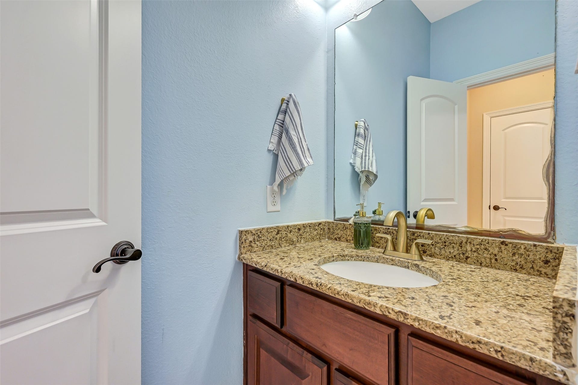 4516 Estella Court, League City, TX 77573 4516 Estella Court, League City, TX 77573