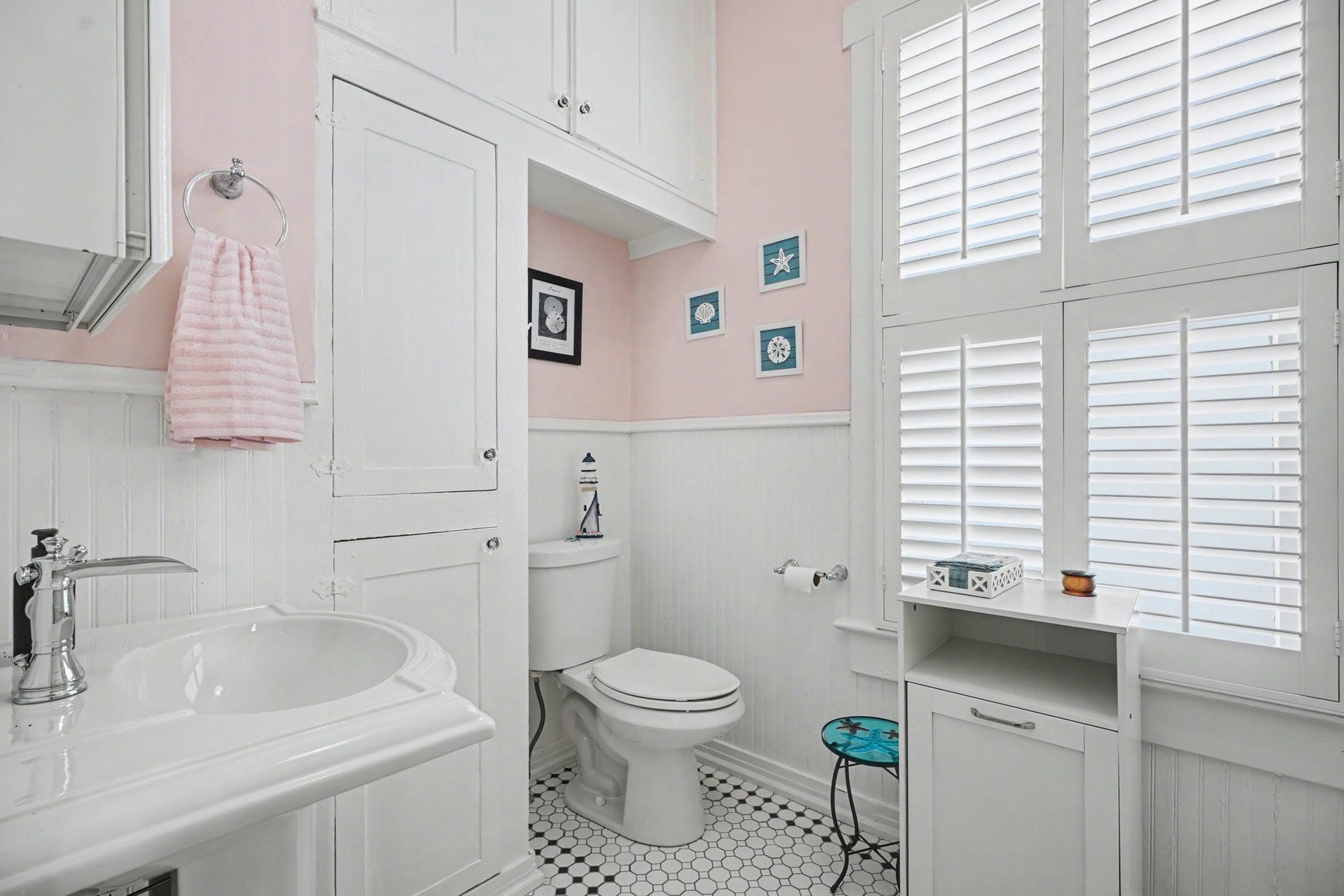 2211 Bernardo De Galvez Avenue, Galveston, TX 77550 2211 Bernardo De Galvez Avenue, Galveston, TX 77550