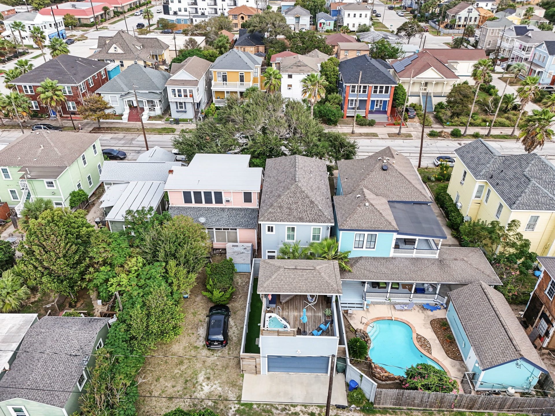 2211 Bernardo De Galvez Avenue, Galveston, TX 77550 2211 Bernardo De Galvez Avenue, Galveston, TX 77550