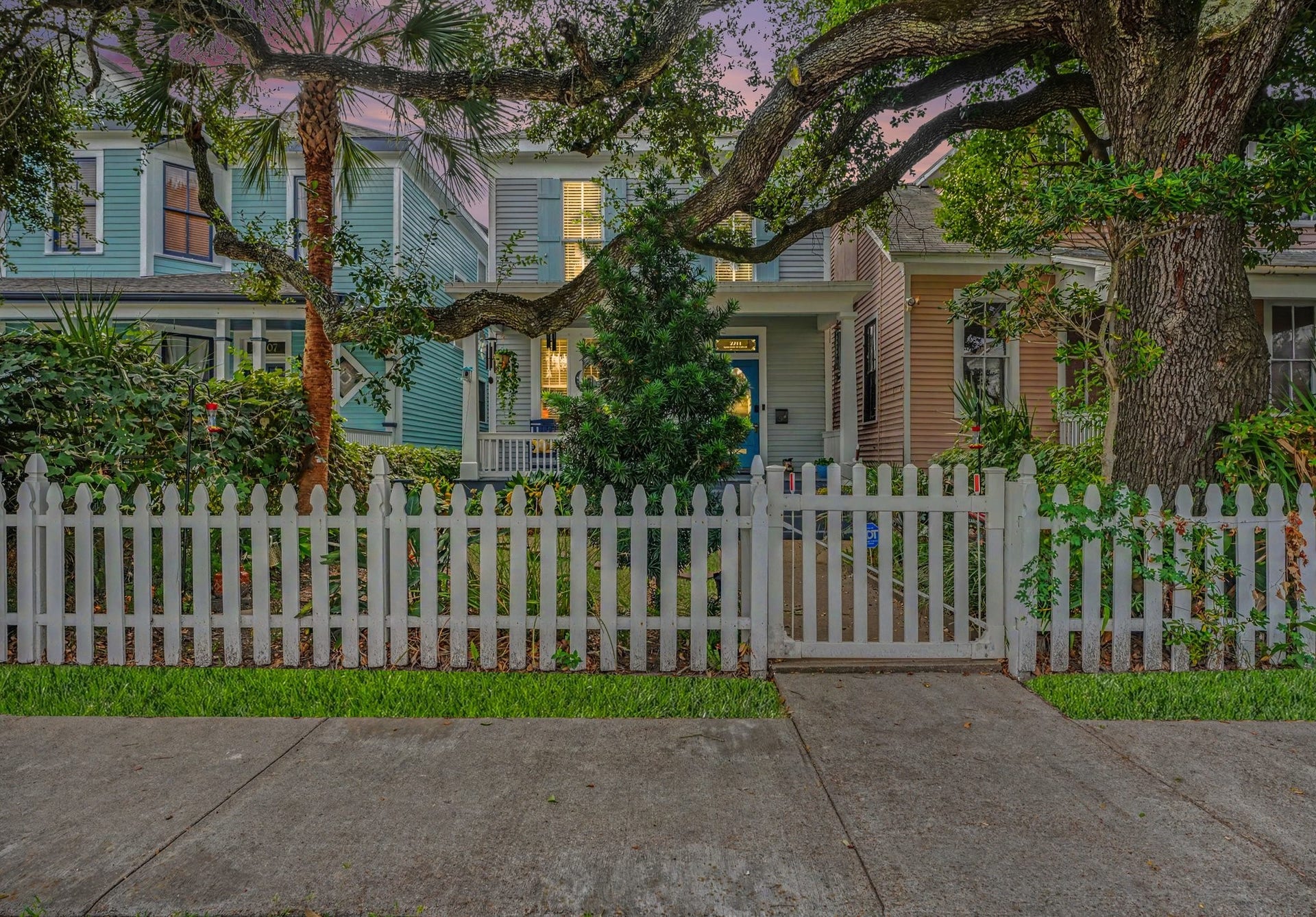 2211 Bernardo De Galvez Avenue, Galveston, TX 77550 2211 Bernardo De Galvez Avenue, Galveston, TX 77550